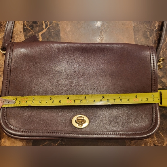 Vintage Coach Pocket Purse (style no. 9755) in brown leather.  - Picture 15 of 15